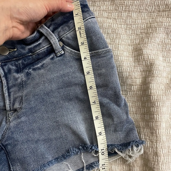 BLANQI Maternity Belly Support Jeans Shorts Size 6 - Picture 4 of 4